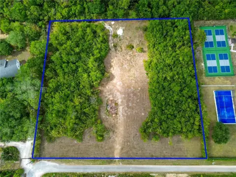 Redland Acreage Inside Urban Boundary