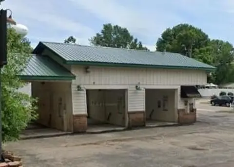 Commercially Zoned Lot in Clinton