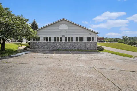 Kalamazoo Warehouse with Office Space