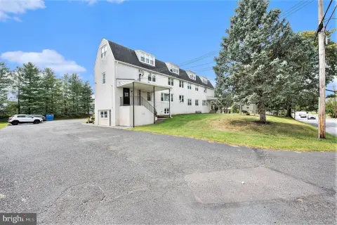 Retail Space on Germantown Pike