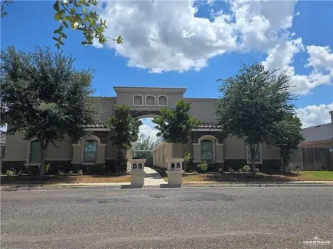 Renovated Fourplex with Covered Parking