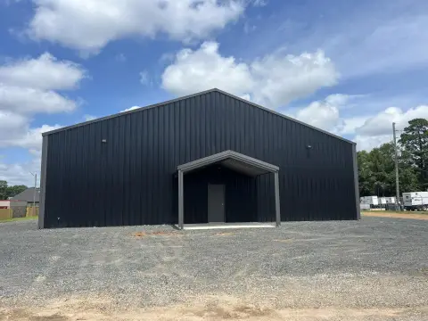 New Metal Building on Acreage