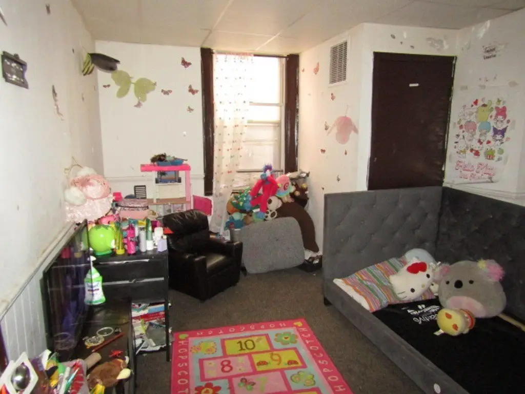 Picture 12
