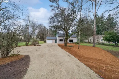 Spacious Oregon City Land Opportunity