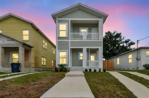 Modern Duplex in Ybor City