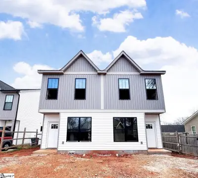 New Construction Duplex Near Downtown
