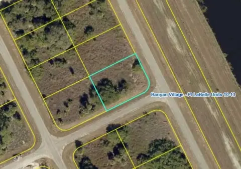 Land in Banyan Village, FL