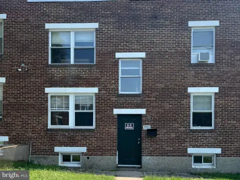 Baltimore Townhome: Value-Add Investment