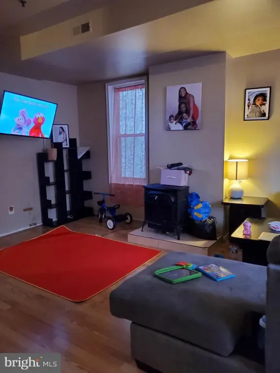Picture 5