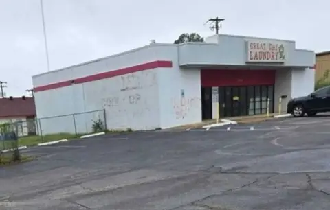Retail Building Ready for Laundromat