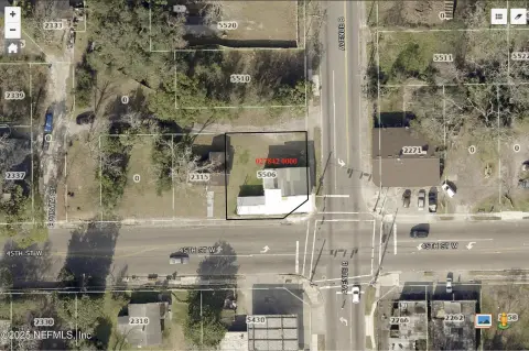 Mixed-Use Building in Jacksonville, FL