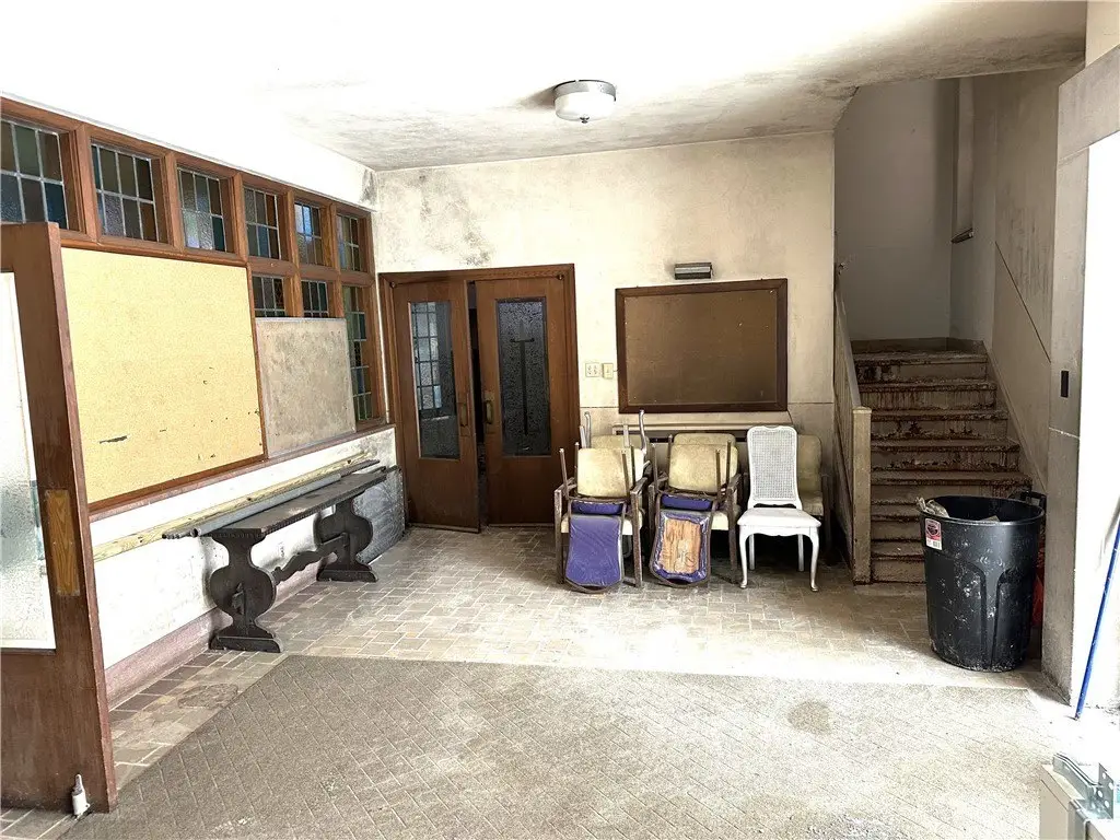 Picture 4