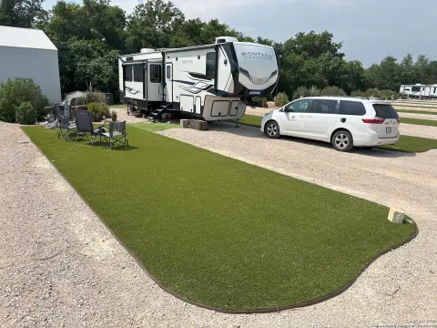 RV Lot Near Texas Wine