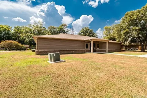 Modern Office Building in Dermott