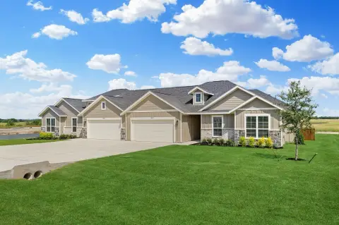 Luxury Duplex on One-Acre Lot