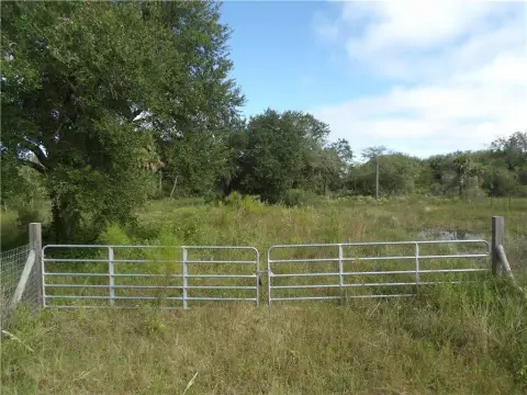 Okeechobee 1.5-Acre Corner Lot
