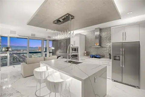 Luxury High-Rise Condo with Strip Views