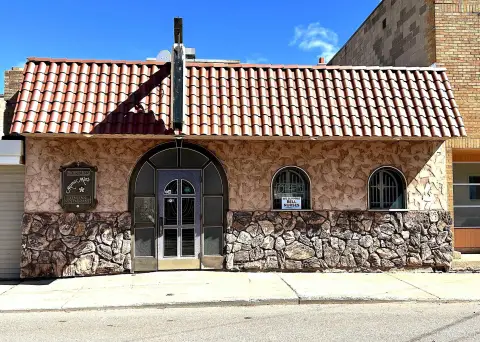 Operating Italian Restaurant with Real Estate