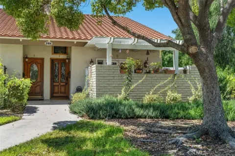 Updated Mediterranean Multifamily Property