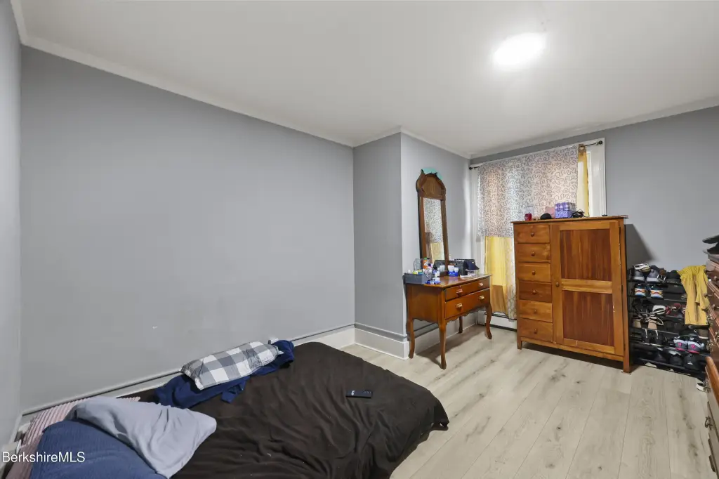 Picture 8