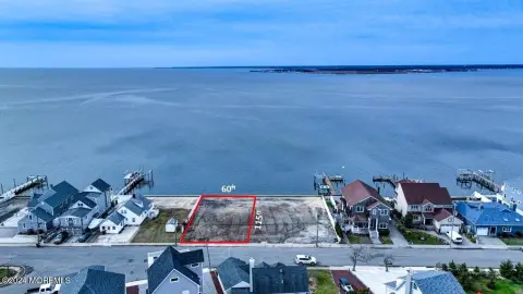 Oversized Lot with Bay Views