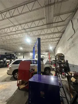 Warehouse/Industrial Space For Lease