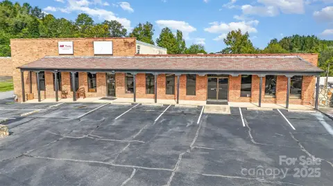 Retail/Warehouse Space on Hwy 73