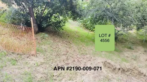 Woodland Hills Prime Lot Opportunity