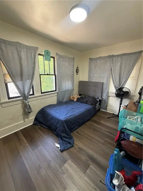 Picture 10