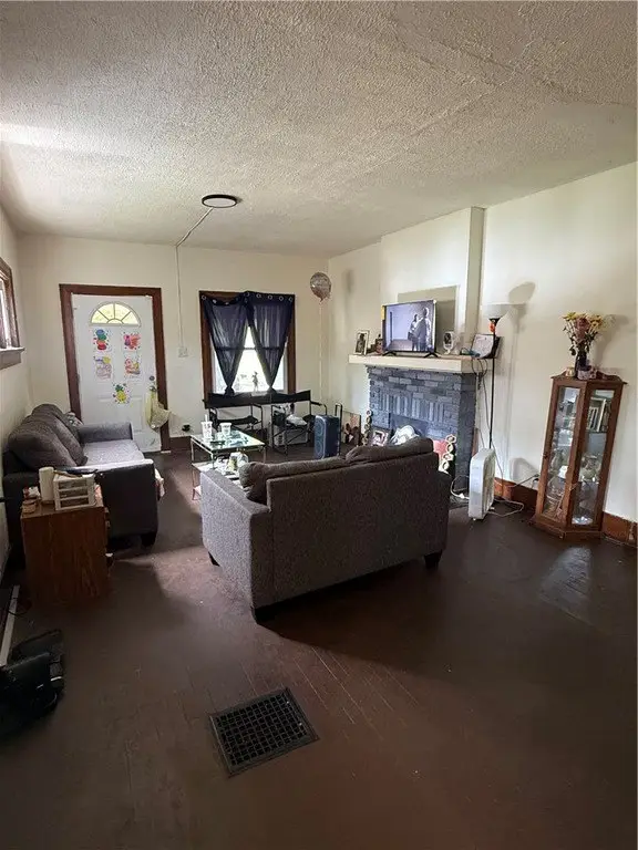 Picture 11