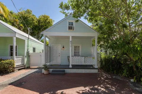 Historic Two-Cottage Duplex