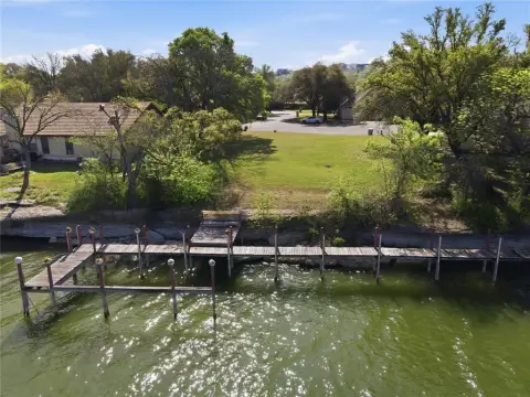 Waterfront Homesite in Cape Royale
