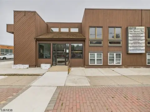 Mixed-Use Space in Linden, NJ