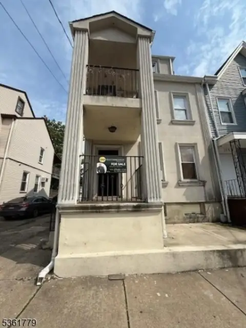 Multi-Family in Prospect Park Boro