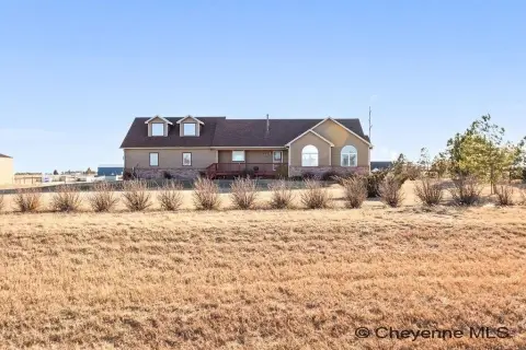 Acreage Retreat Near Cheyenne