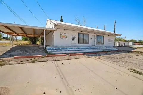 Corner Lot Commercial Building