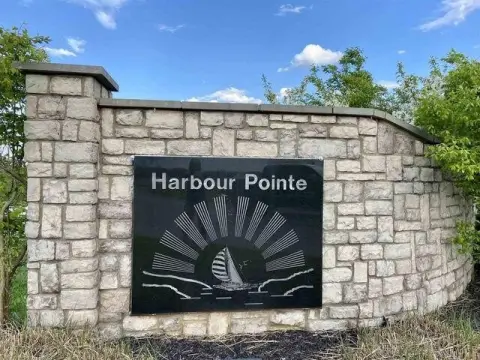 Residential Lot in Harbour Pointe