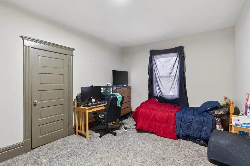 Picture 18