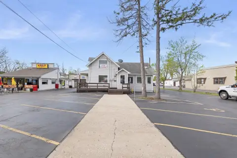 Wauconda Retail/Office Space Available