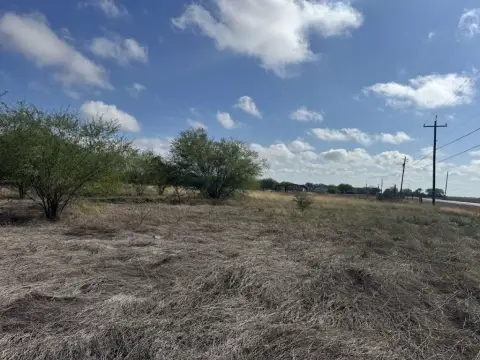 Prime Land in Mathis, Texas