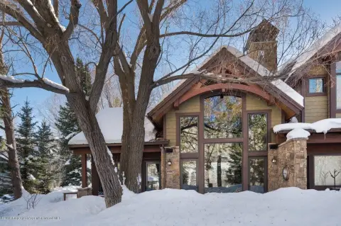 Five-Bedroom Short-Term Rental