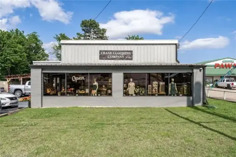 Prime Retail Showroom on Highway