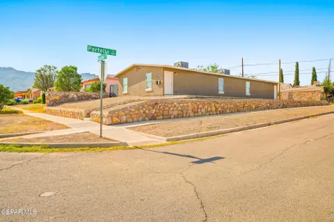 El Paso Duplex Near Fort Bliss