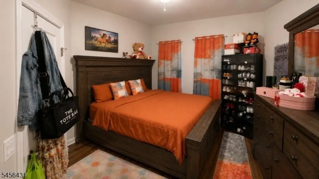 Picture 9