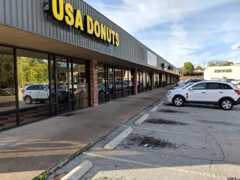 Office Space in Palestine Town