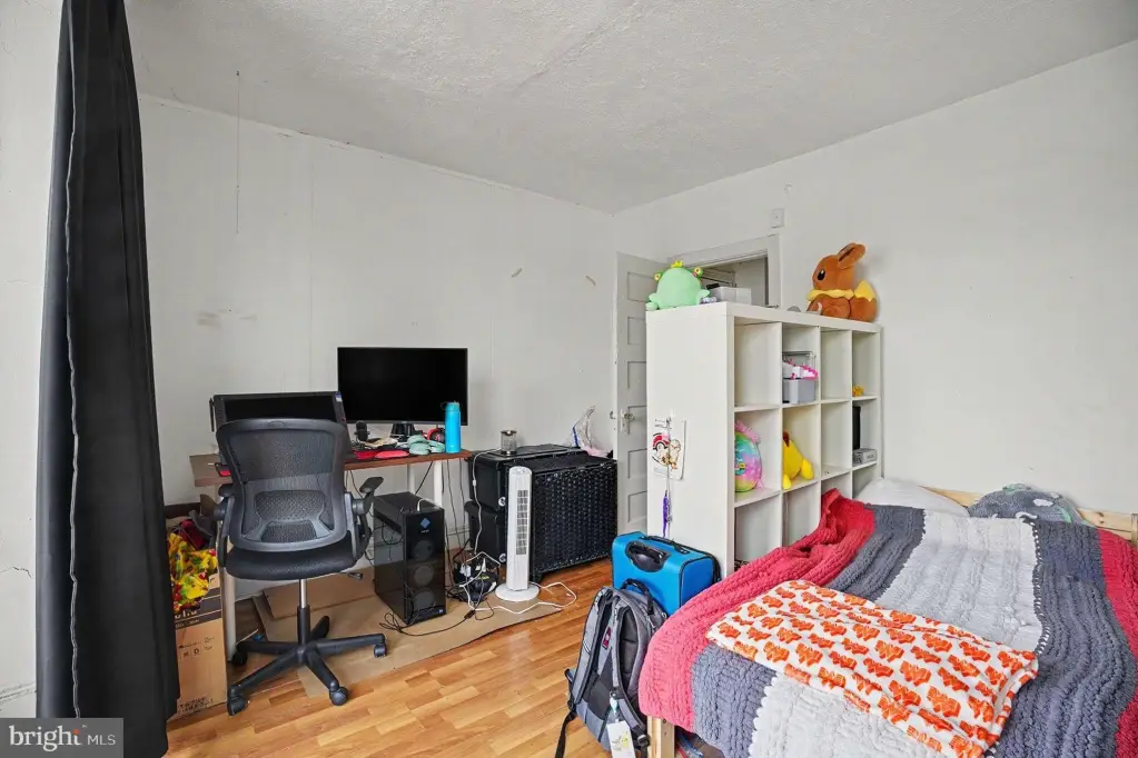 Picture 23