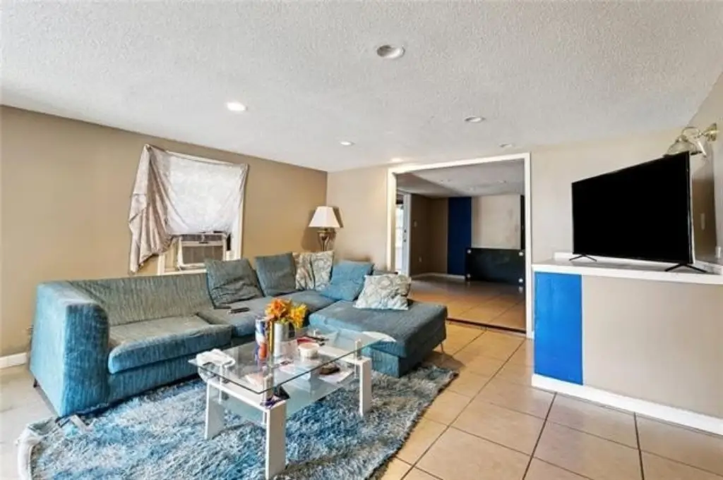 Picture 3