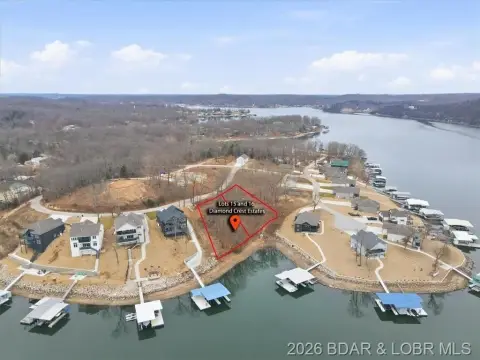 Waterfront Lots in Diamond Crest