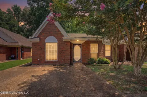 Maintained Duplex with Fenced Yard