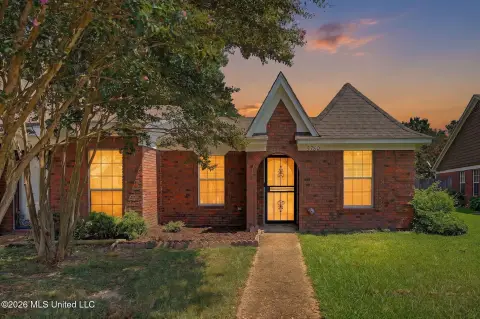 Duplex with Fenced Backyard